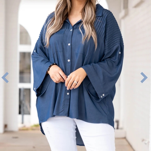 Blue Denim Buttoned Blouse - Picture 3 of 4